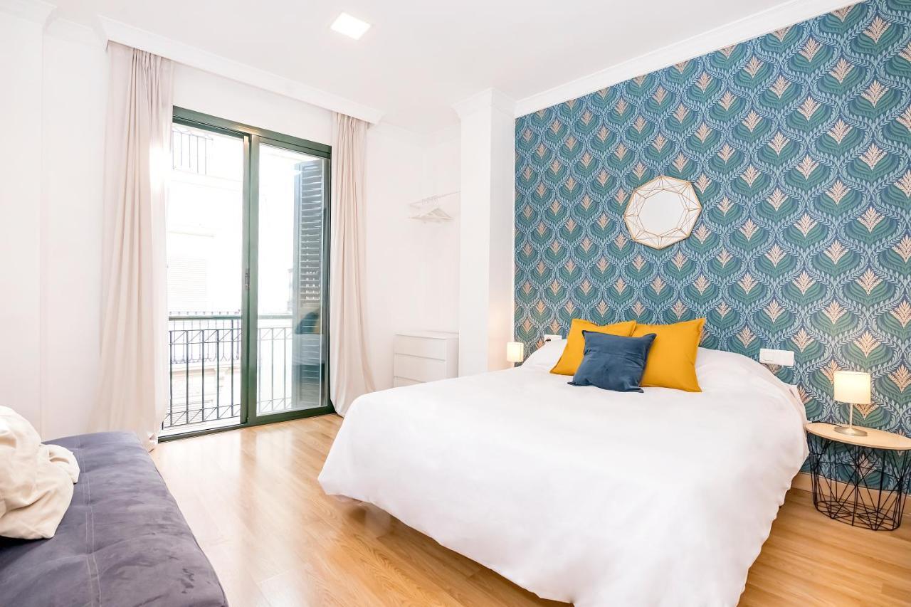 Bhost - Cinteria Apartment Малага Екстериор снимка