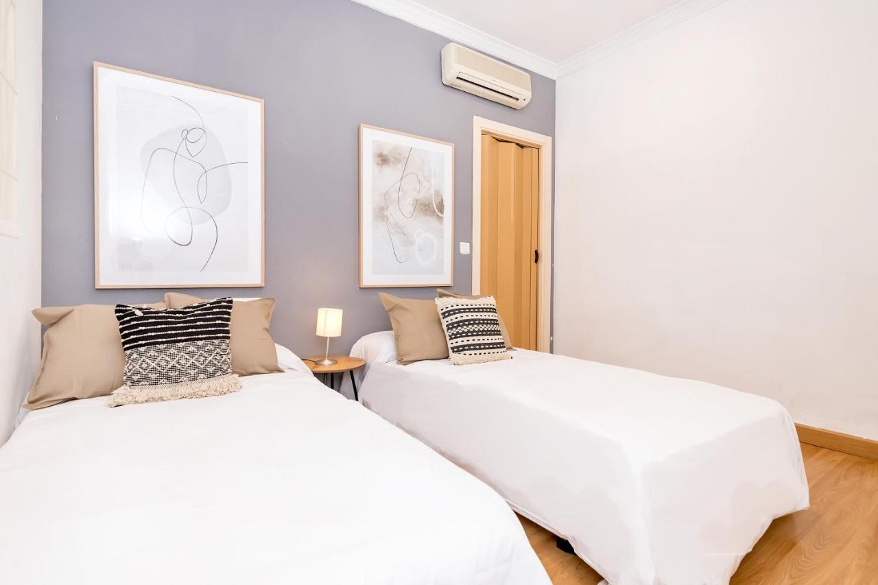 Bhost - Cinteria Apartment Малага Екстериор снимка