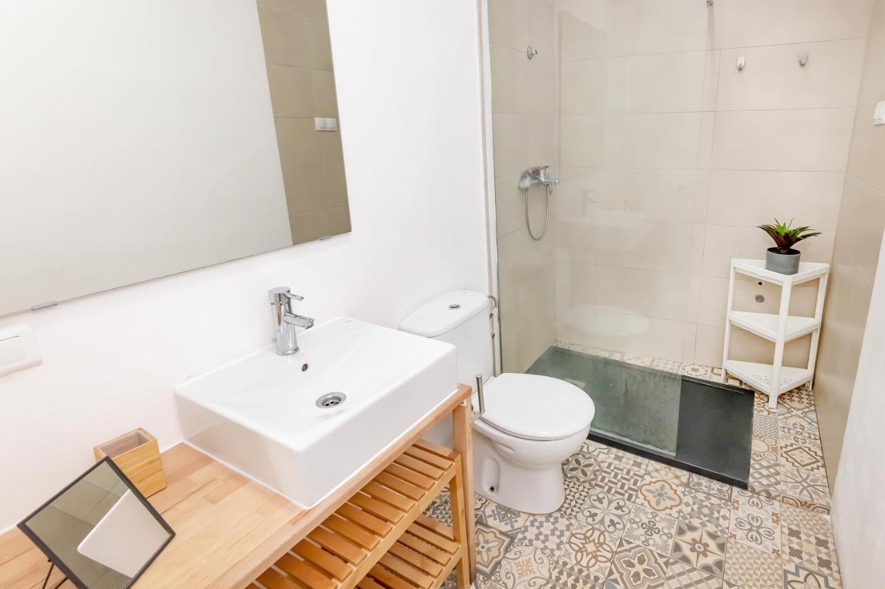 Bhost - Cinteria Apartment Малага Екстериор снимка