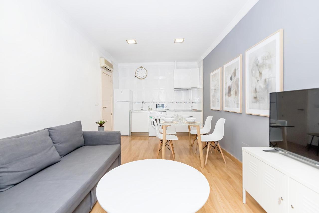 Bhost - Cinteria Apartment Малага Екстериор снимка